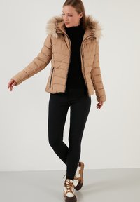 LELA INFLATABLE  - Vinterjakker - light brown