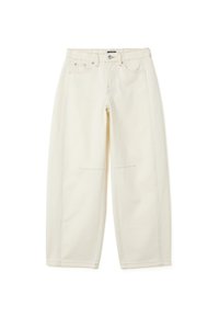 Pantalones de algodón de pierna ancha de color crema con dos bolsillos frontales y costuras visibles. Cuenta con un cierre de cremallera y botón.