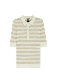 Polo a maniche corte color crema e beige a righe con apertura a bottoni e colletto morbido, adagiato su uno sfondo bianco.