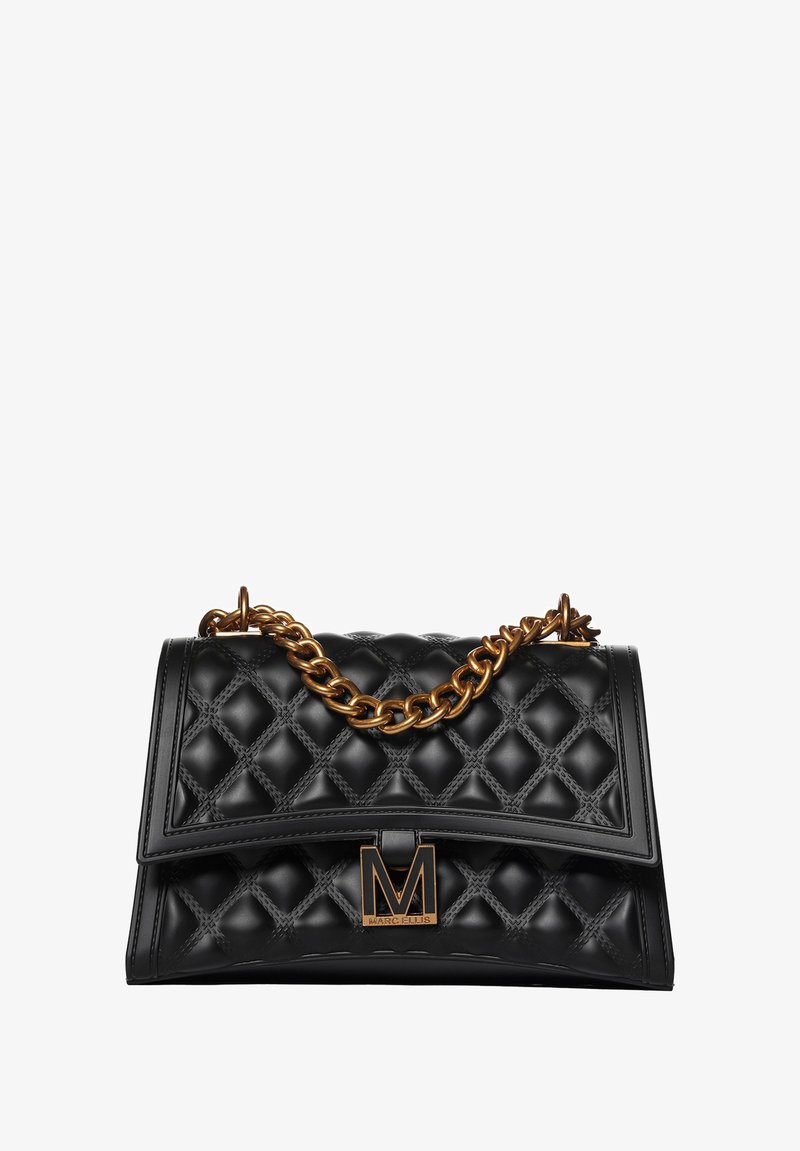 Sac à main matelassé noir en cuir, avec une bandoulière en chaîne dorée et un rabat ornée d'un logo bien en vue à l'avant.