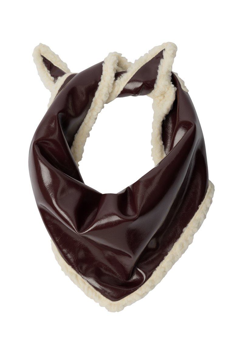 Scaldacollo in finta pelle marrone scuro con rivestimento in pile crema e due piccole forme a punta che simulano orecchie sulla parte superiore.