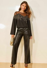 Lipsy REGULAR FIT - BEADED YOKE DETAIL  - Pusero - black