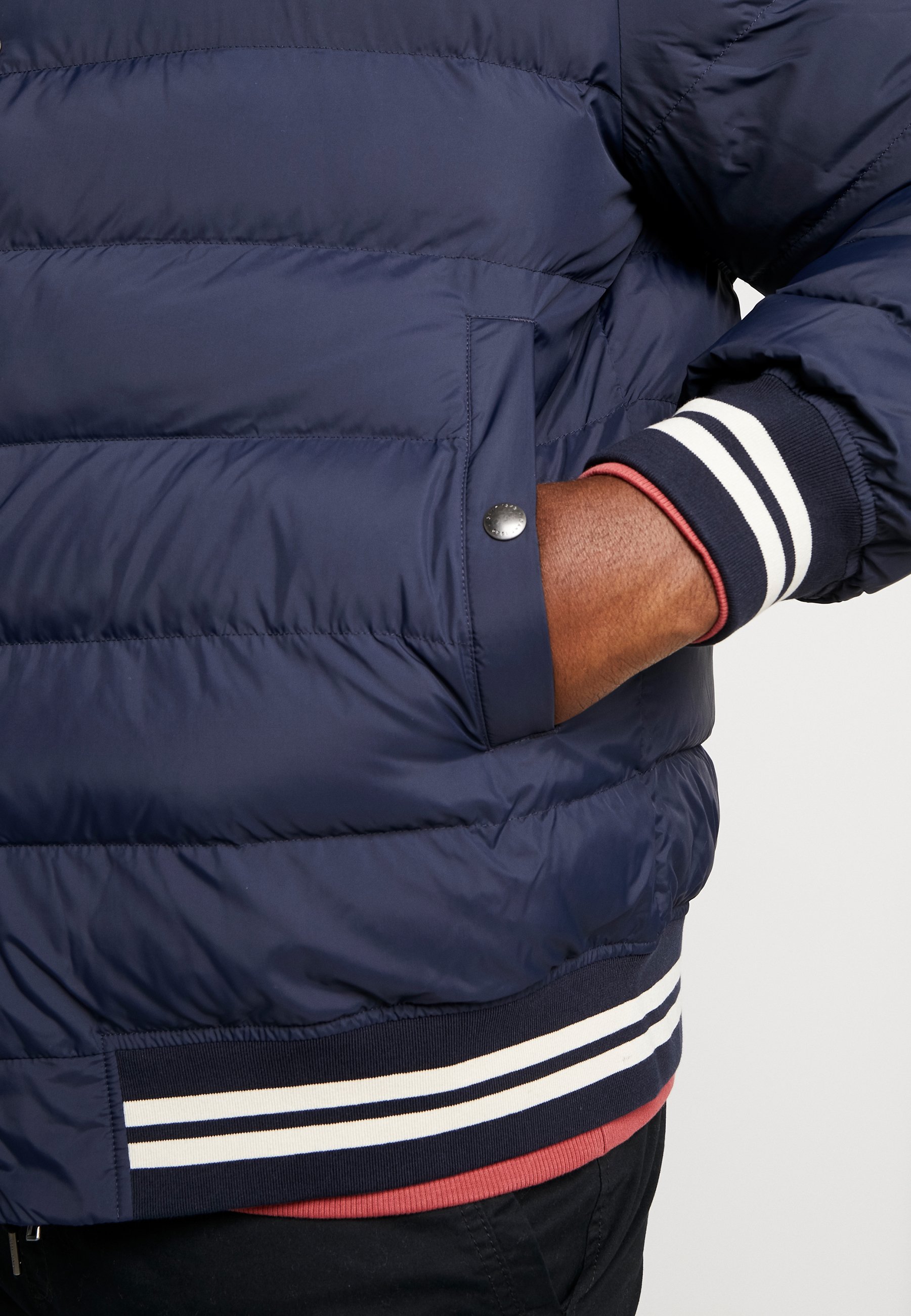 GANT THE CLOUD VARSITY Bomberjacka evening bluemörkblå GANT VARSITY JACKET Bomberjacka evening blue Zalando.se