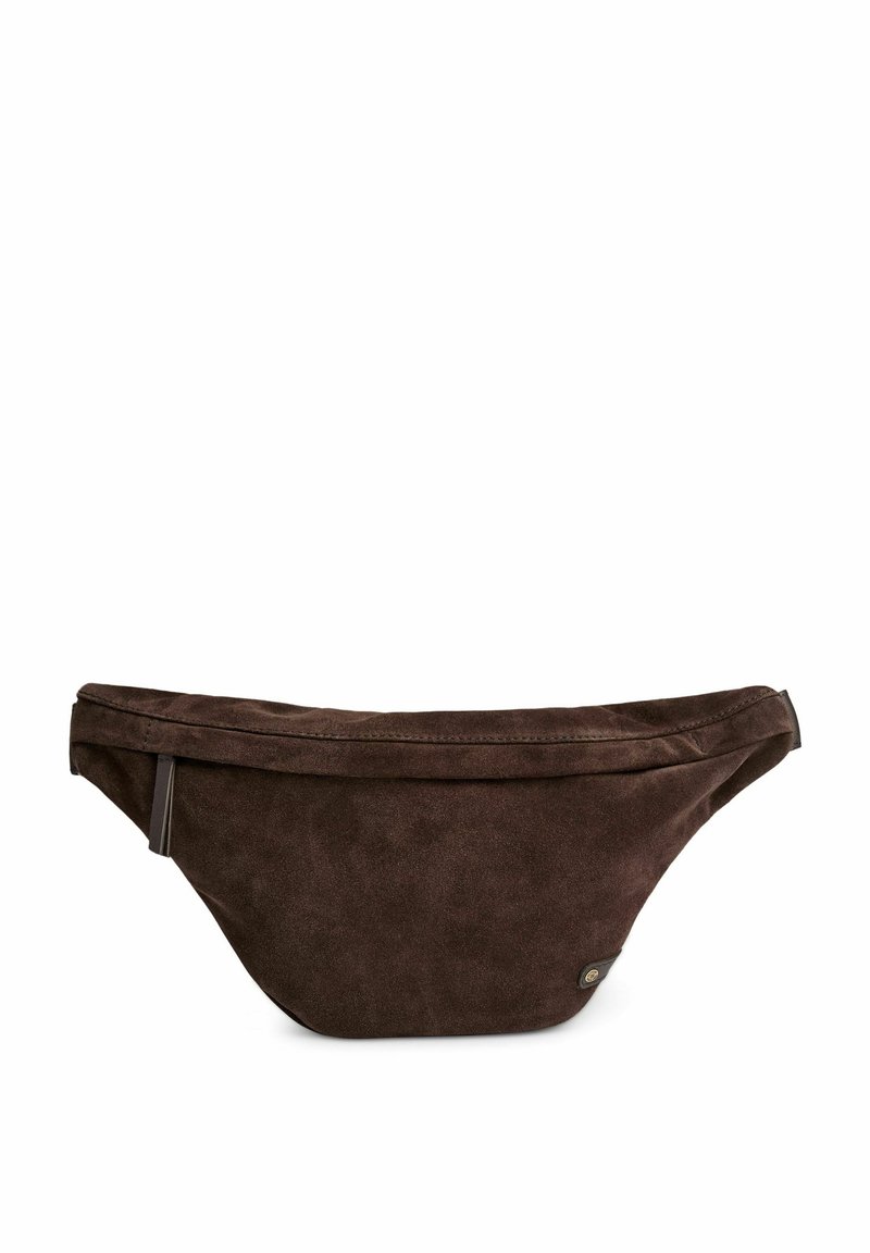 Pruun suede'ist vöökott, millel on sile tekstuur, kõver kuju, ülemine tõmblukk ja väike logo aktsent ees.