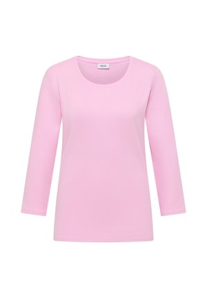 Maglietta rosa a maniche lunghe in tessuto morbido, con scollo a barca e vestibilità comoda. Texture liscia senza motivi visibili.