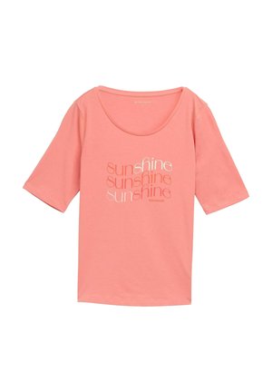 Helles rosa Baumwoll-T-Shirt mit rundem Ausschnitt und kurzen Ärmeln. Aufdruck des Wortes "Sonnenschein" in verschiedenen typografischen Stilen und Farben.