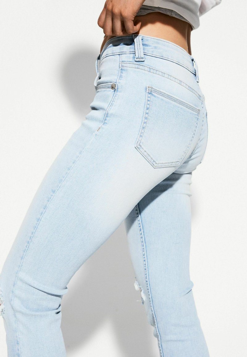 Bershka - Jean slim - light blue, Agrandir