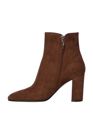 Gianvito Rossi, ANKLE BOOTS GIANVITO ROSSI - Stivaletti - marrone