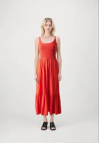 GAP SMOCKED MIDI DRESS - Denní šaty - fire coral