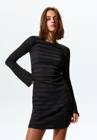 PULL&BEAR - LONG SLEEVE - Denné šaty - black Miniatúrny obrázok 1