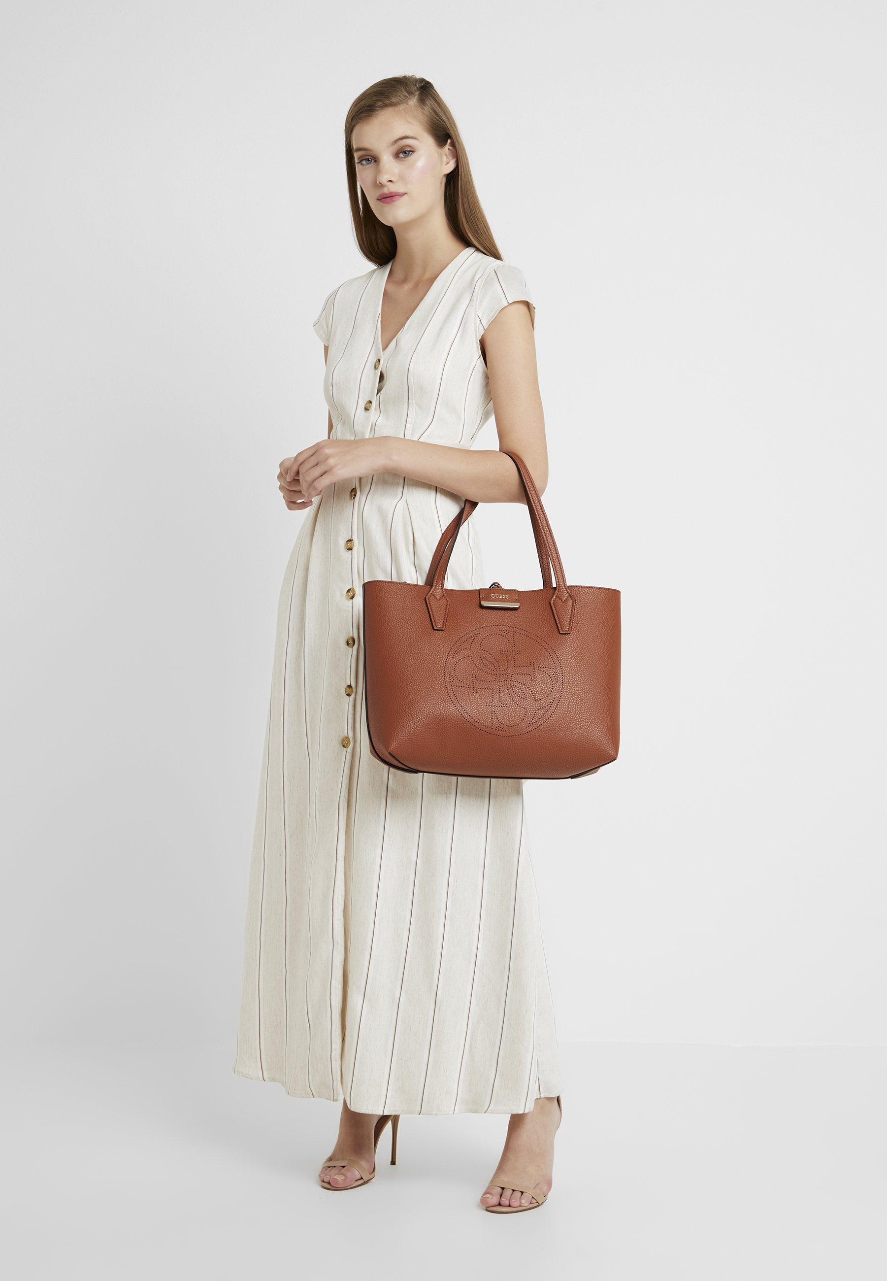 bobbi inside out tote set