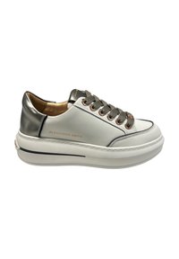 ALEXANDER SMITH LANCASTER - Baskets basses - bianco