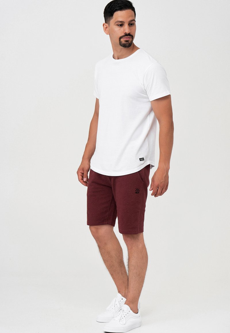 Herren Chino Shorts | INDICODE JEANS ECKERD Shorts bordeaux mix/bordeaux - NV74090 Herren Chino Shorts | INDICODE JEANS ECKERD Shorts bordeaux mix/bordeaux - NV74090