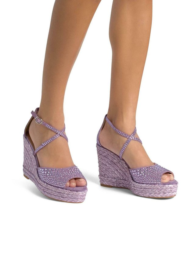 PUNTERA CIERRE CON HEBILLA - Espadrille - morado