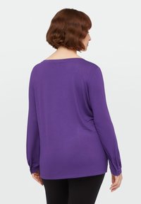 Fiorella Rubino Langarmshirt - viola