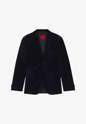 Blazer in velluto blu navy con rever a scollatura, due tasche frontali e chiusura a un bottone; presenta un'etichetta rossa del marchio all'interno.