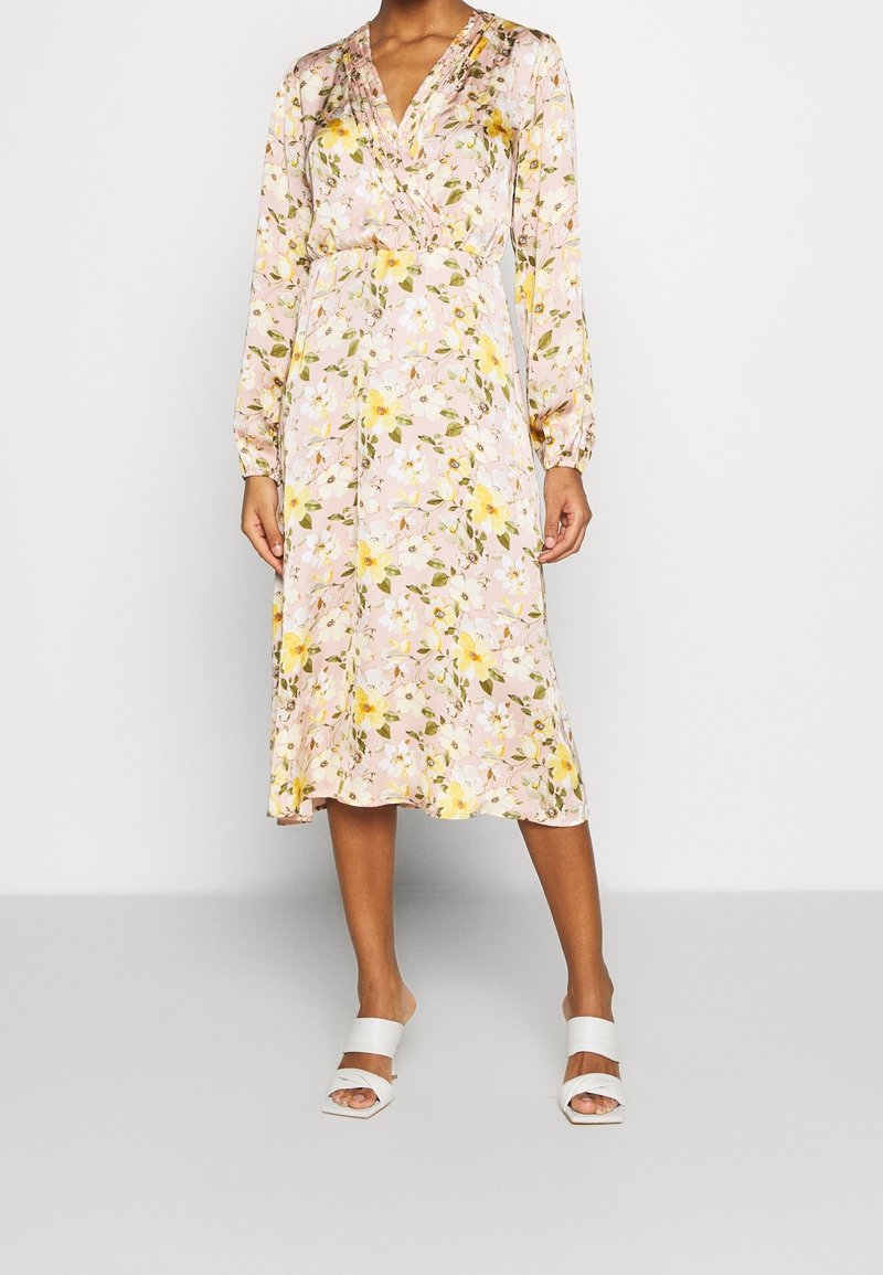 VILA Denní šaty - pink