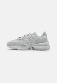 ZENTIC  - Športni copati - stone/dash grey/core black