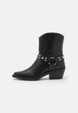 Kovbojské/motorkářské kotníkové boty - black