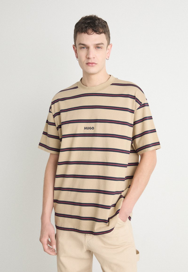 HUGO NISTRIPO - Triko s potiskem - medium beige