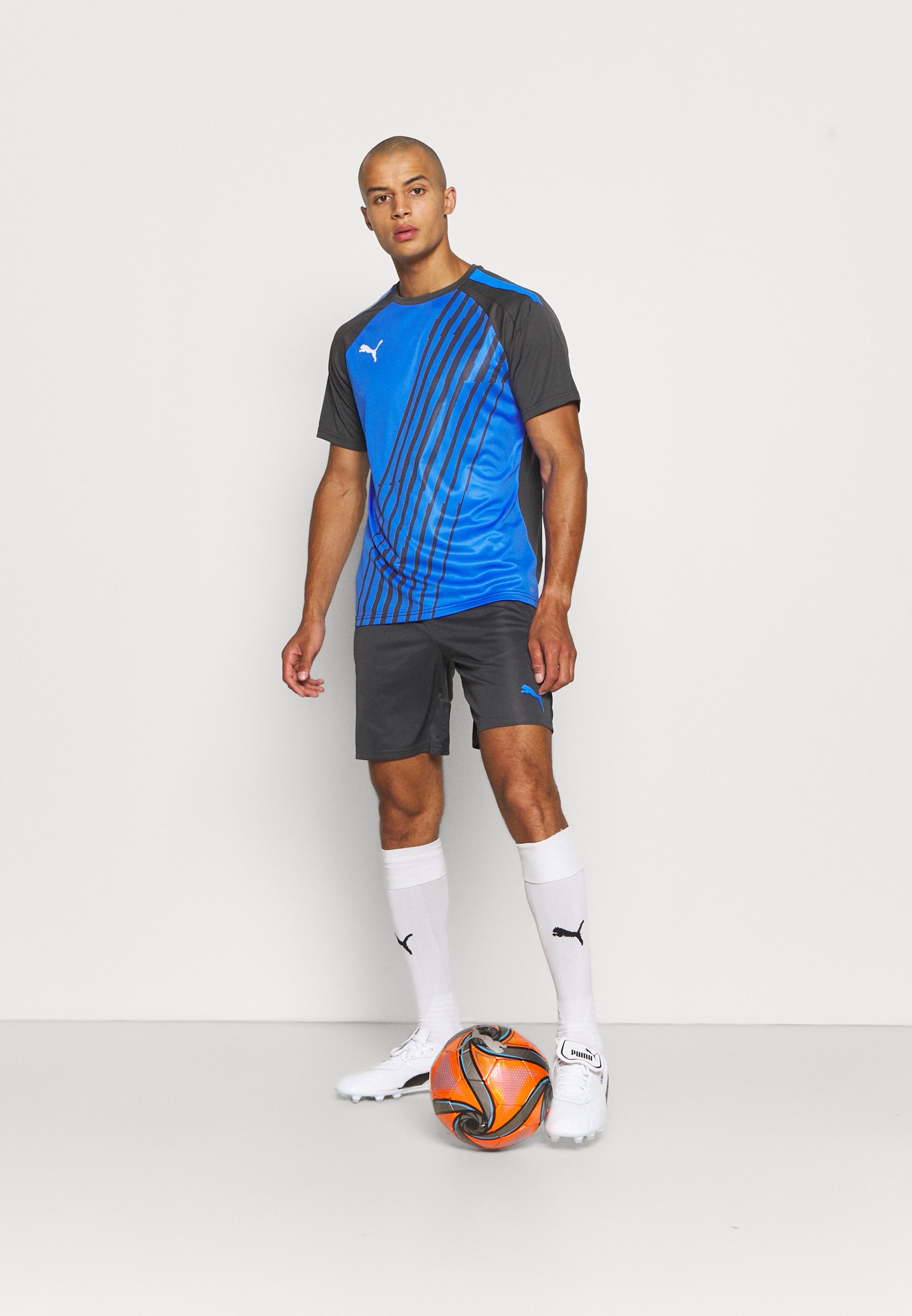 Puma INDIVIDUALCUP SHORTS - Pantalón corto de deporte -  asphalt/bluemazing/gris - Zalando.es