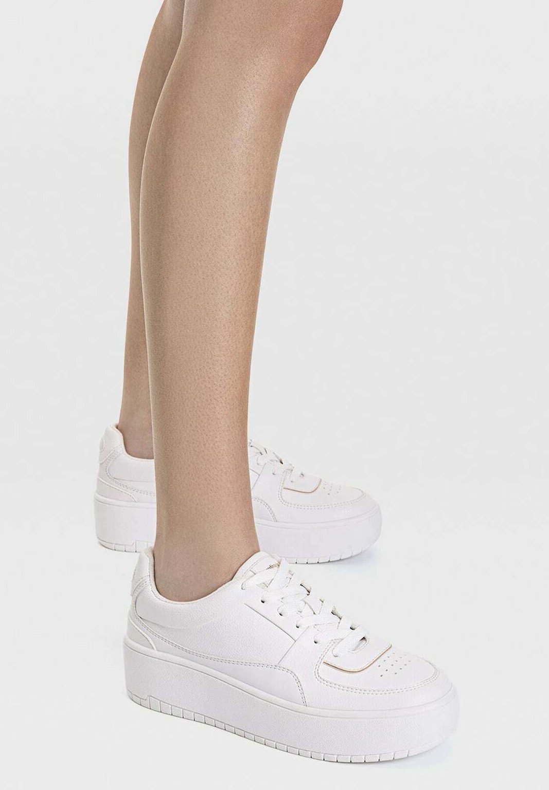 stradivarius platform trainers