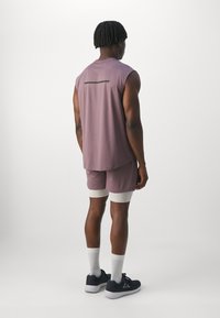 ICANIWILL STRIDE - 2-in-1-shortsit - grey lavender