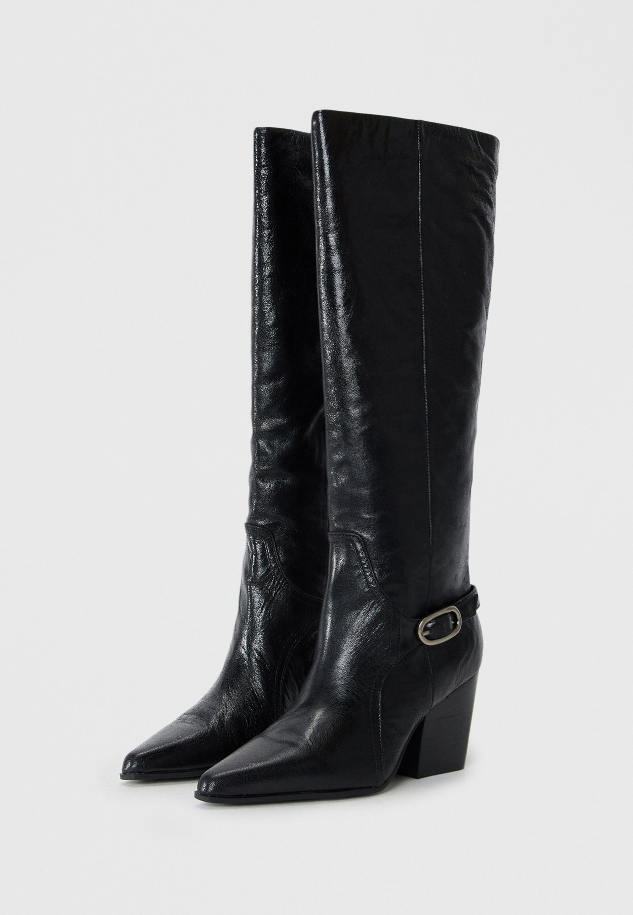 SADDLE