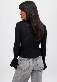 NA-KD Bluse - black