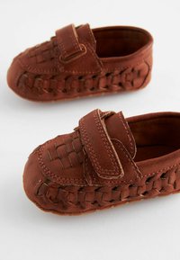 Next REGULAR FIT - Chaussures à scratch - tan brown