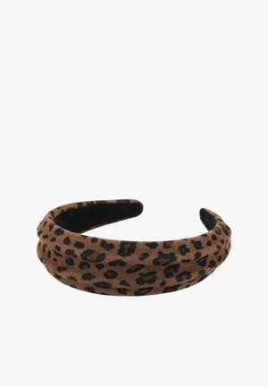 Bruine gewatteerde hoofdband met zwart luipaardprintpatroon en zwarte voering.