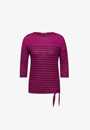 Magenta gestreiftes Oberteil mit Dreiviertelärmeln, das dunkelviolette Streifen und ein seitliches Bindedetail aufweist. Leicht und mit einer weichen Textur.