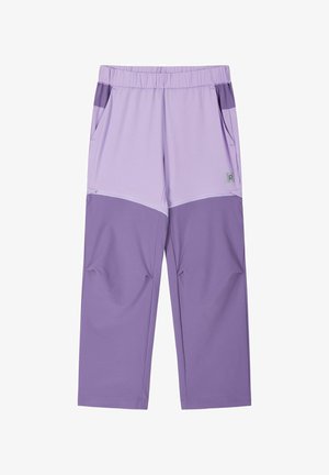 Zweifarbige lila Stretch-Hose mit elastischem Bund, vorderen Taschen und verstärkten unteren Beinteilen.