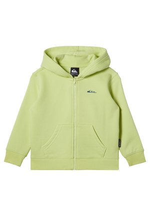 Lichtgroene ritssluiting hoodie van zacht materiaal met een buidelzak, geribde manchetten en een klein blauw logo op de borst.