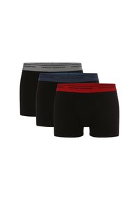 Drie paar zwarte boxershorts met elastische taillebanden in het grijs, blauw en rood, met de merknaam "FINSHLEY & HARDING."