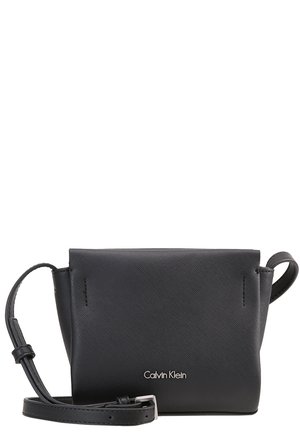 Cross body bag - black
