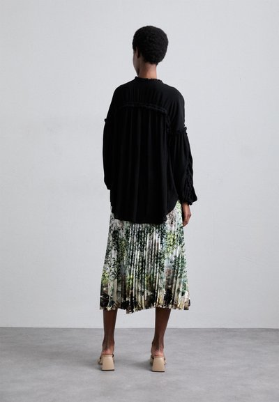 MUNTHE OBSERVATION - Bluse - black