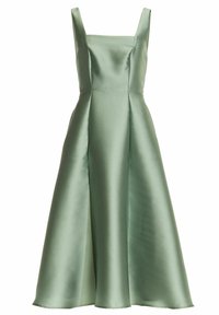 Robe midi en satin vert sauge avec larges bretelles et corsage ajusté s'évasant en jupe trapèze.