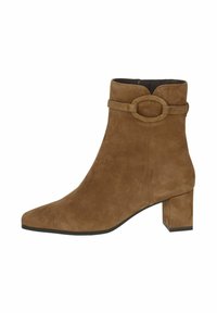 Unselected, brown suede