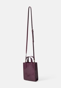 Ted Baker GATOCON EFFECT MINI ICON BAG - Rankinė - maroon