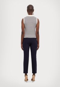 WEEKEND MaxMara Top