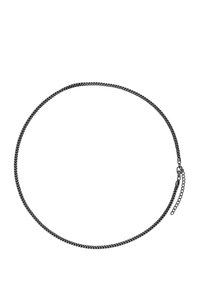 Gestructureerde zwarte metalen ketting met een schakelontwerp en een sluiting met haak. Bevat een verstelbare ketting voor lengtesvariatie.