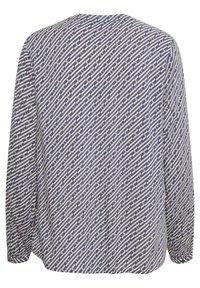 Langærmet top i marineblå med et geometrisk cremefarvet mønster. Fremstillet af letvægtsstof med en afslappet pasform og rund halsudskæring.