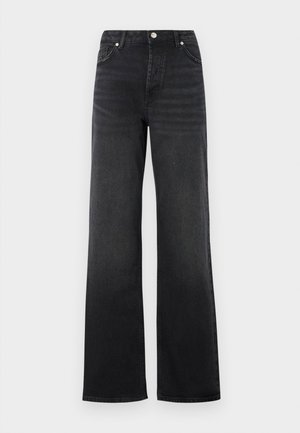 Fekete, magas derekú, bő szárú farmernadrág gombos zárással és elülső zsebekkel, a comboknál enyhén megkopott díszítéssel.