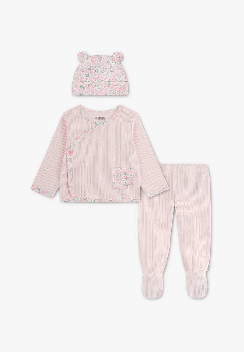 Ensemble bébé rose doux côtelé avec haut à manches longues, pantalon avec pieds et un chapeau fleuri avec des oreilles d'ours.