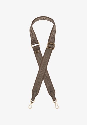 Verstellbarer brauner Stofftaschengurt mit goldfarbenen Metallverschlüssen und geprägtem "LIEBESKIND" Schriftzug entlang der Länge.