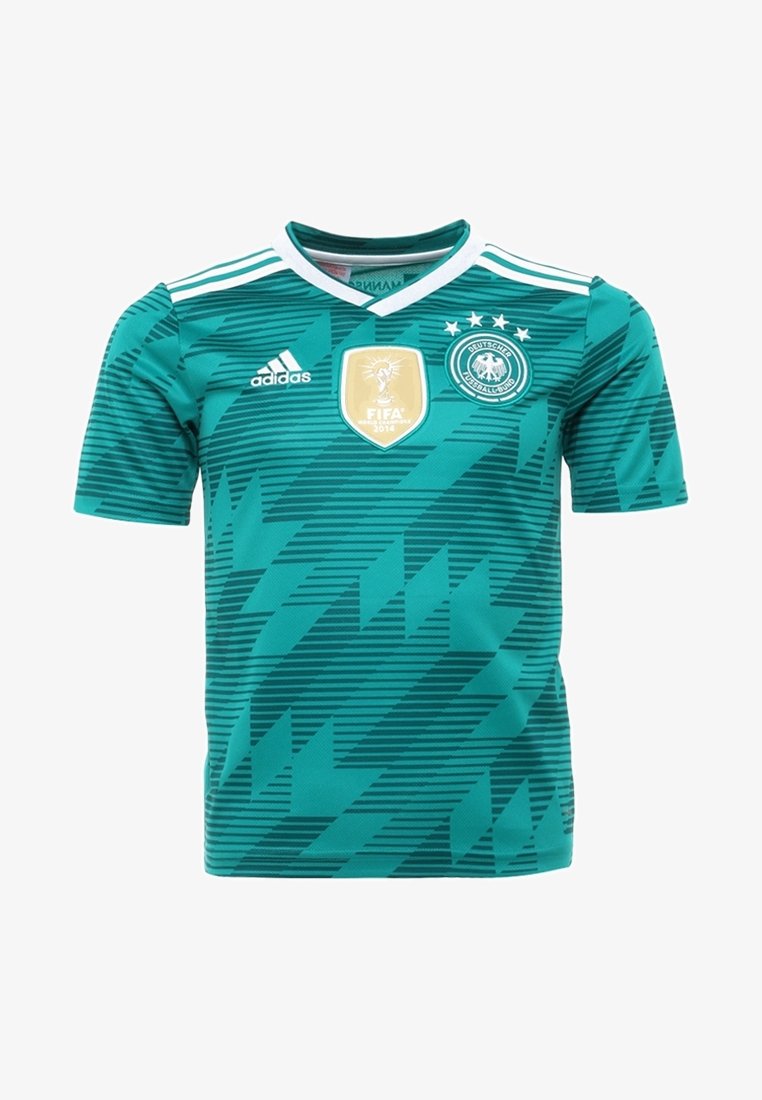 Vihreä jalkapallopaita, tehty synteettisestä materiaalista, jossa vaakasuorat ja vinot raidat, Adidas-logo, FIFA-tunnus ja Saksan jalkapalloliiton embleemi.