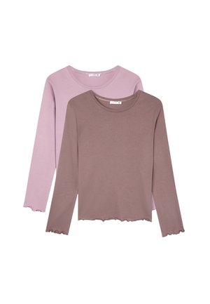 - Bluzka z długim rękawem