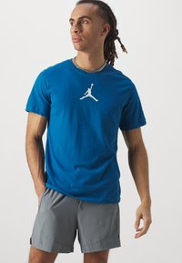 Jordan Korte sportsbukser - smoke grey/black