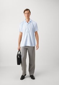 Bruuns Bazaar DIMENSION HOMME SHIRT - Marškiniai - light blue